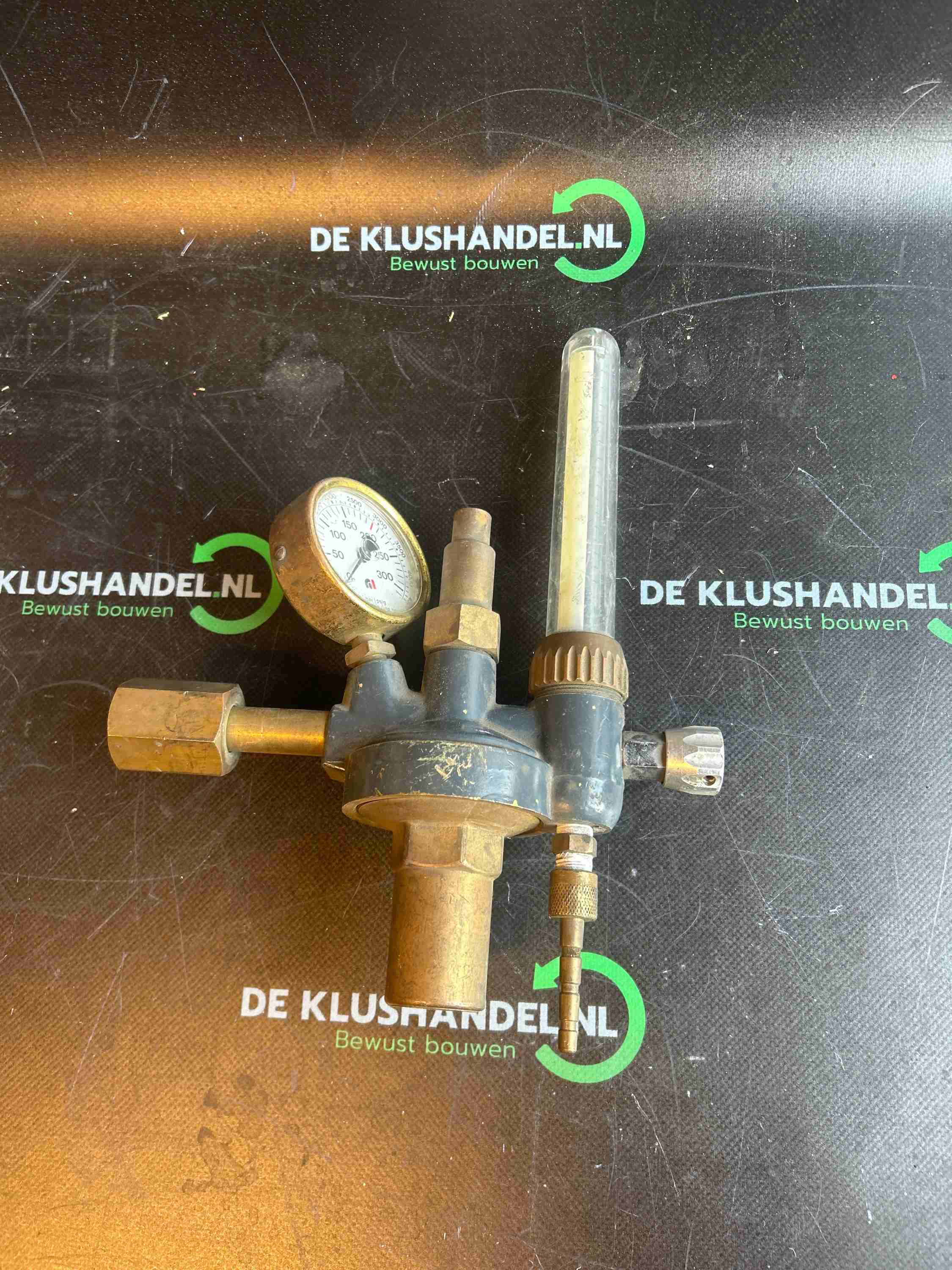 Hoekloos reduceerventiel argon met flowmeter