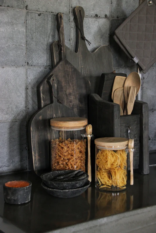 Voorraadpot met houten deksel en lepel klein