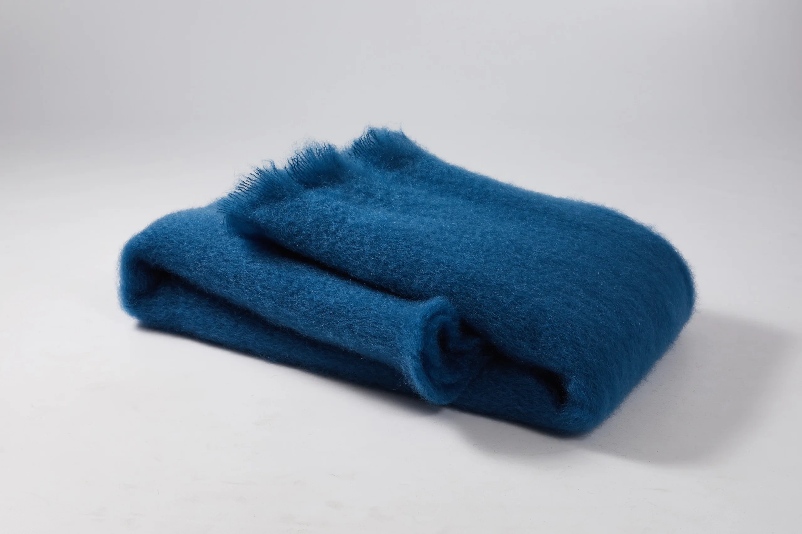 Mantas Ezcaray Mohair Lisos Sjaal 65×200 cm – Blauw (759)