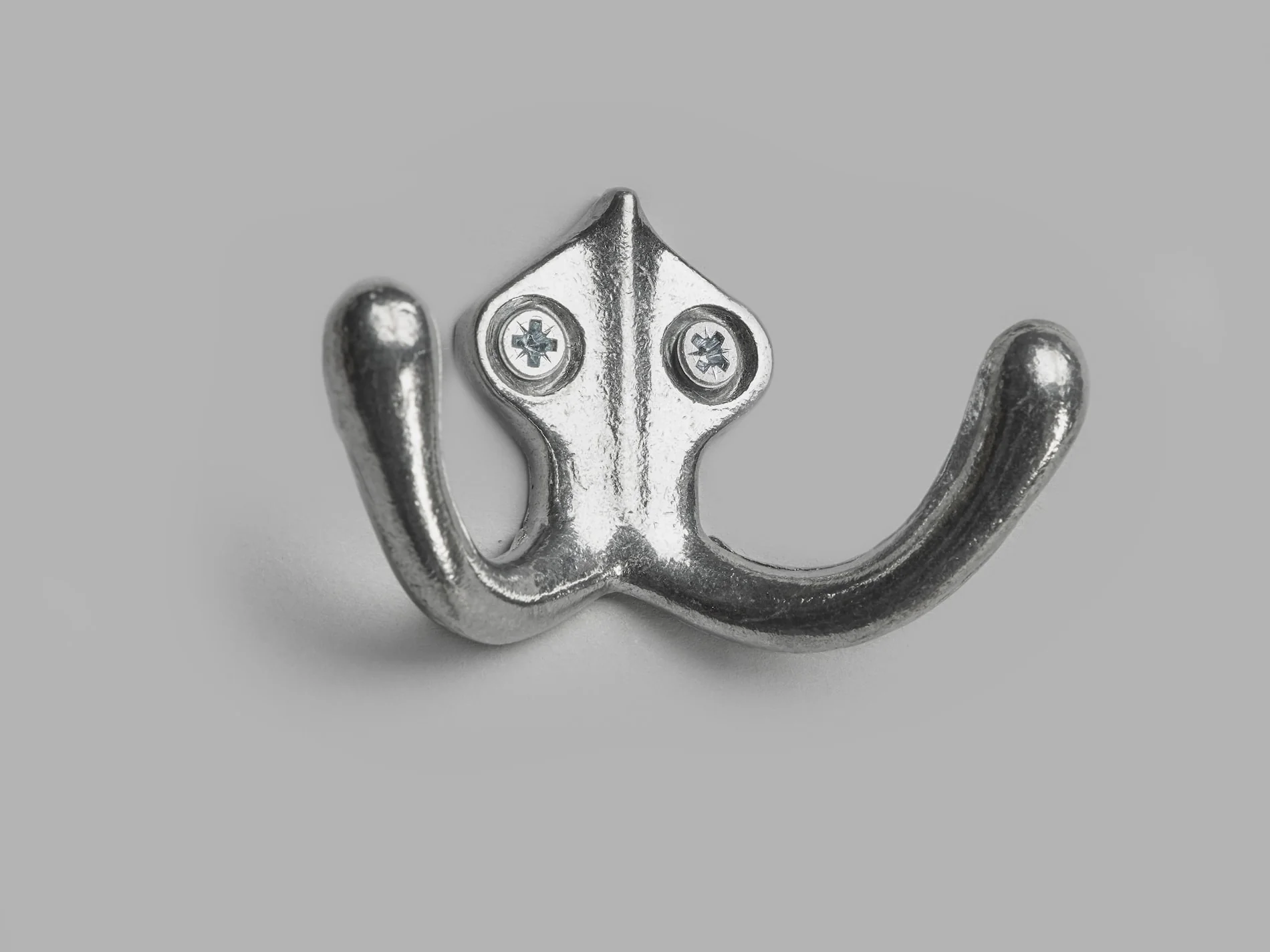 Essem Design Hook 142 – Aluminum