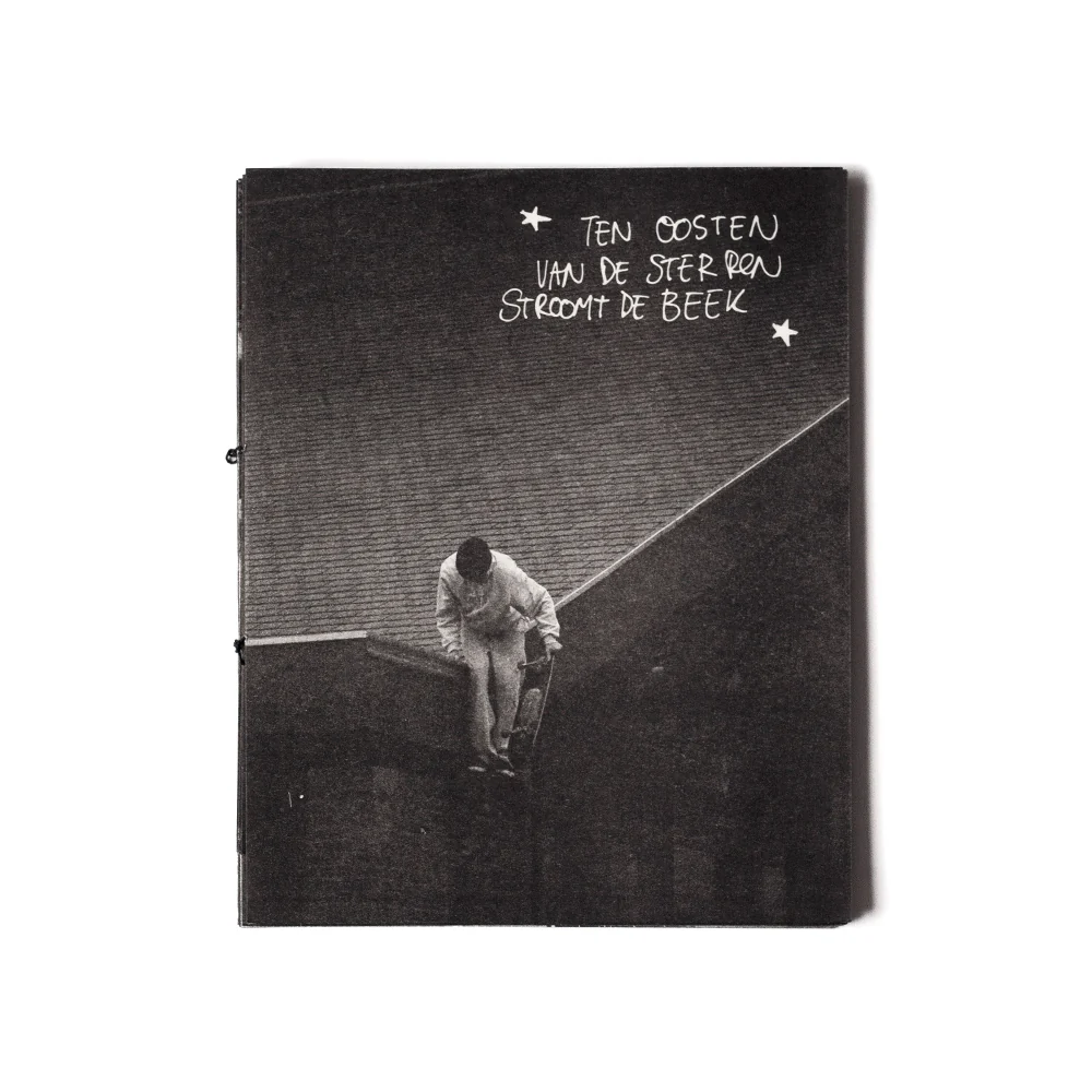 “TEN OOSTEN VAN DE STERREN STROOMT DE BEEK” ZINE